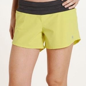 Oiselle Roga Shorts